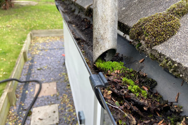 Gutter Cleaning in Surrey - GCS Facilities Management